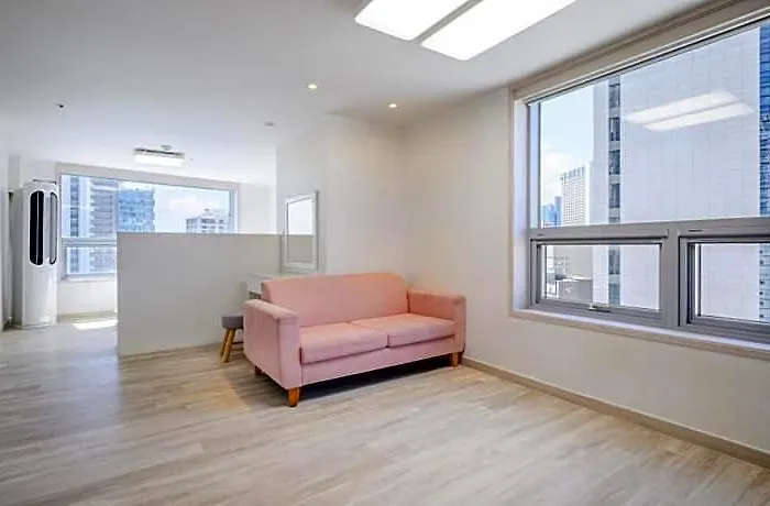Hotel Pol-a Haeundae 2*